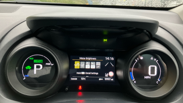 Toyota Yaris 1.5 Hybrid Design 5dr CVT Hybrid Hatchback